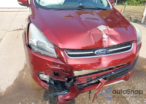 2016 Ford Escape Titanium из США, поврежденный, VIN 1FMCU9J97GUB44999